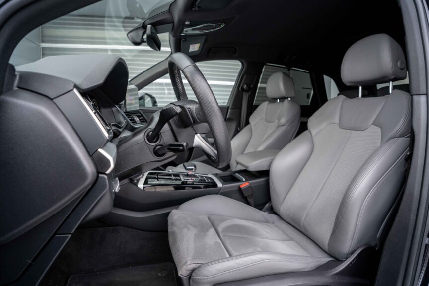 Audi Q5 - Image 12