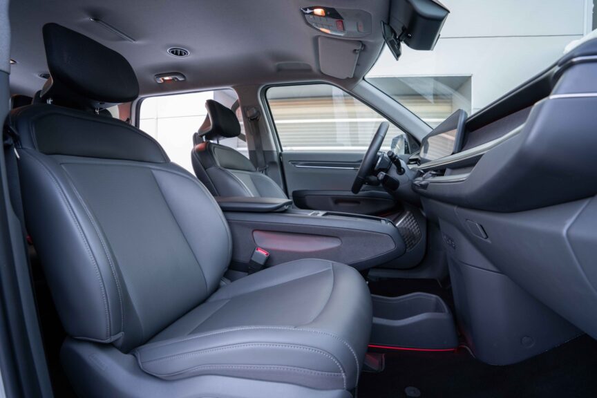 Kia EV9 - Image 8