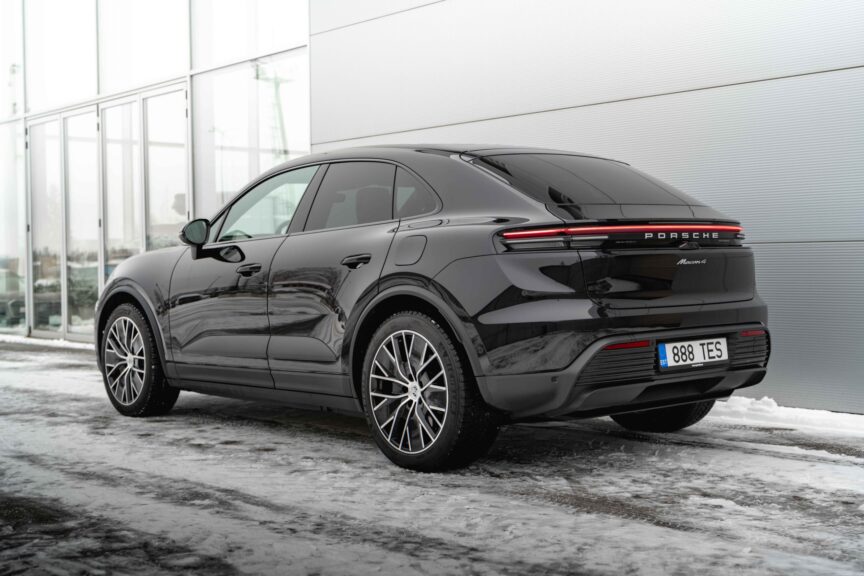 Porsche Macan - Image 18