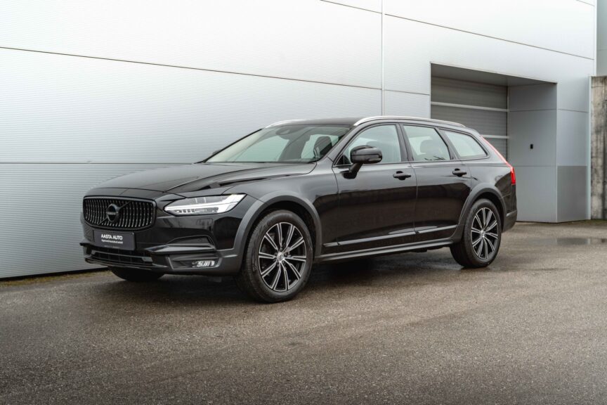 Volvo V90 Cross Country