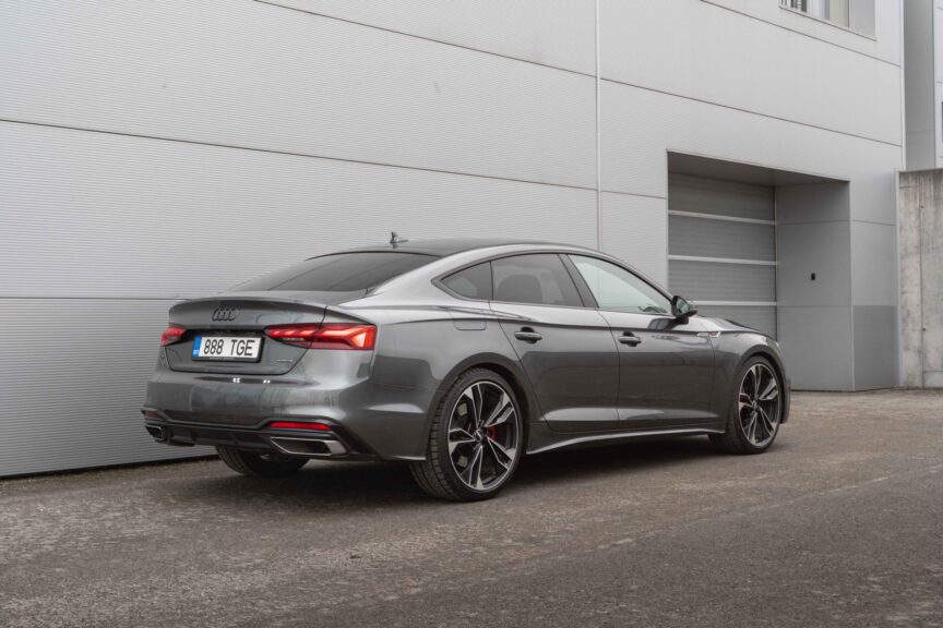 Audi A5 - Image 2