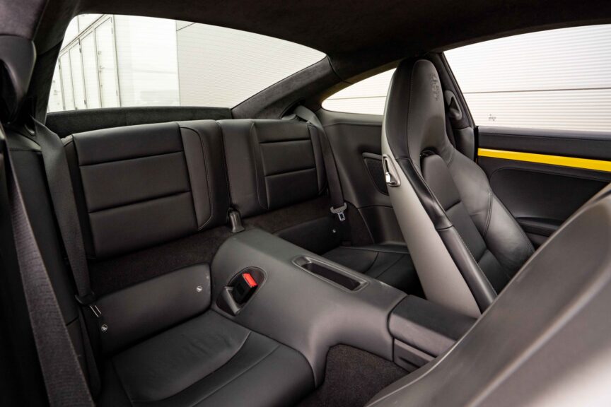 Porsche 911 - Image 20