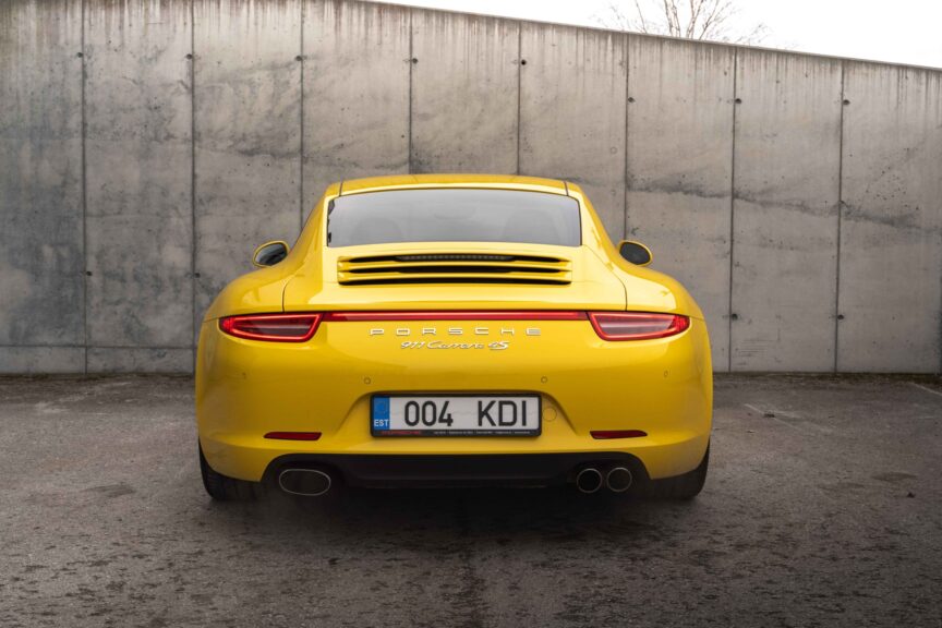 Porsche 911 - Image 6