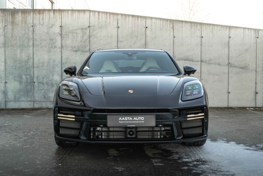 Porsche Panamera - Image 5