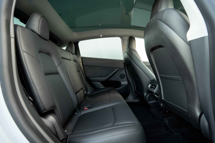 Tesla Model Y - Image 16