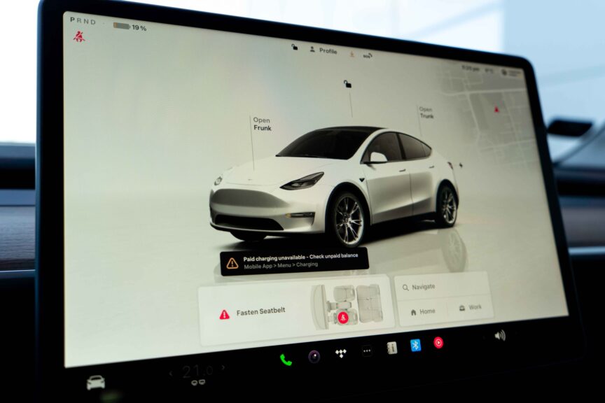 Tesla Model Y - Image 19