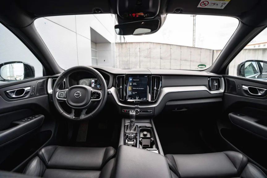 Volvo XC60 - Image 4
