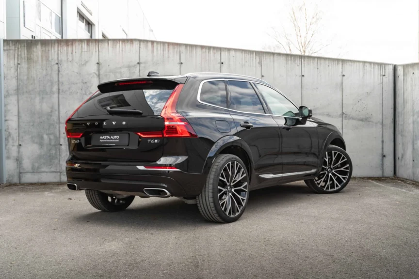 Volvo XC60 - Image 14