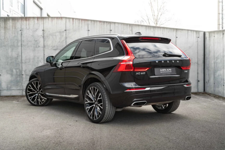 Volvo XC60 - Image 10