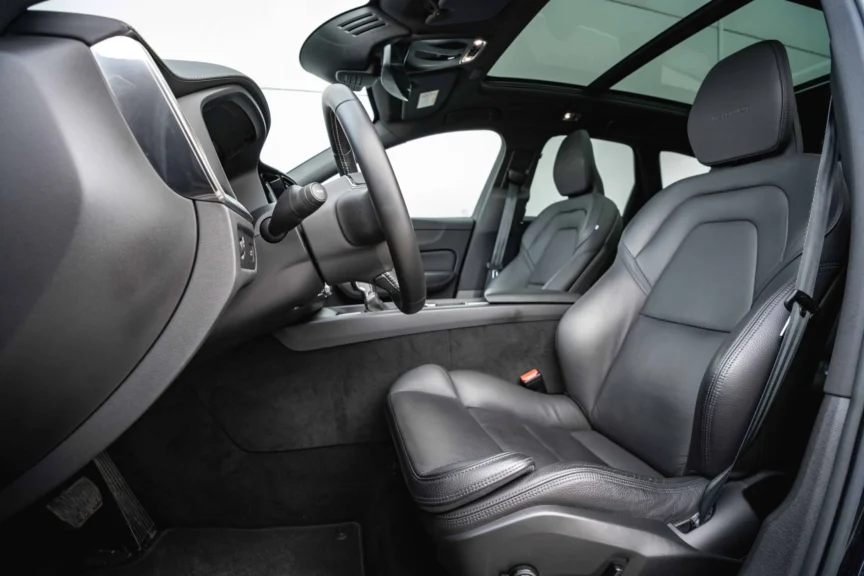 Volvo XC60 - Image 11