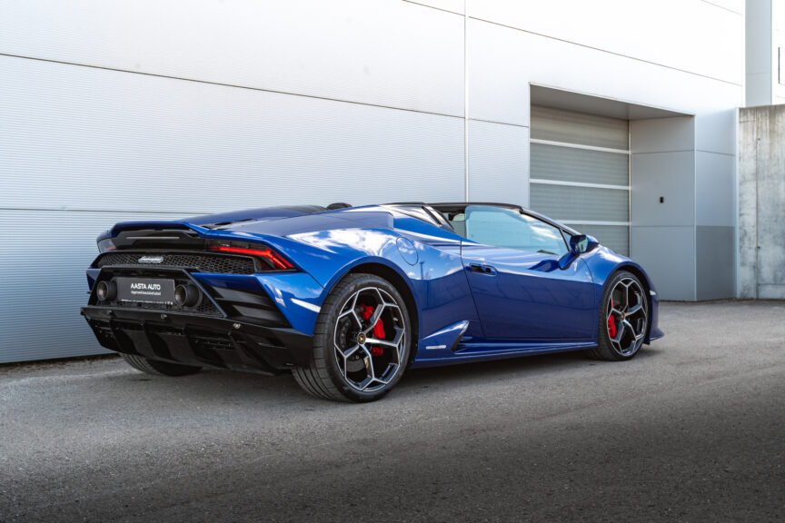 Lamborghini Huracan - Image 2