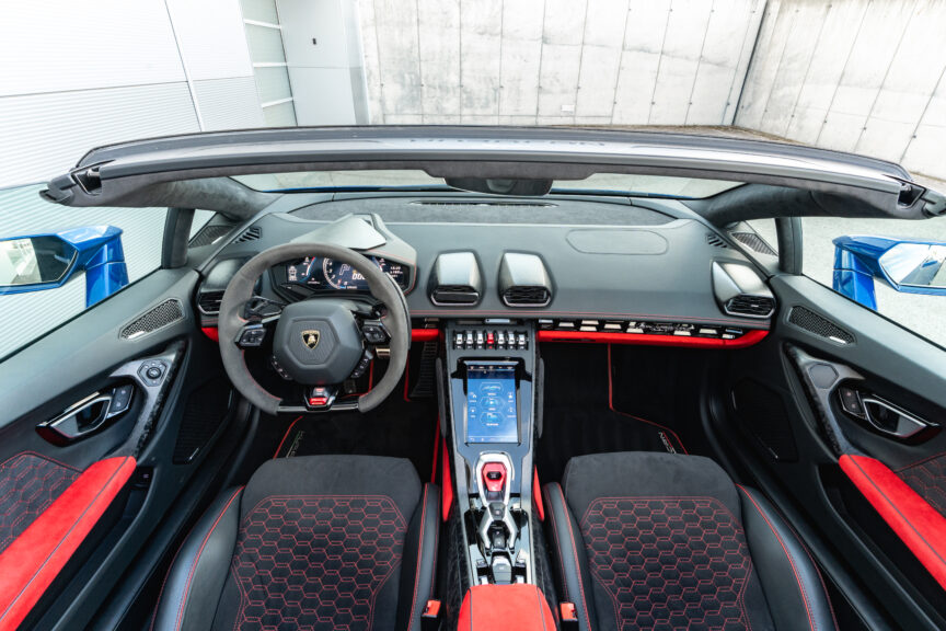 Lamborghini Huracan - Image 11