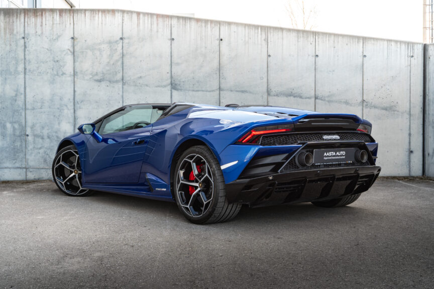 Lamborghini Huracan - Image 14