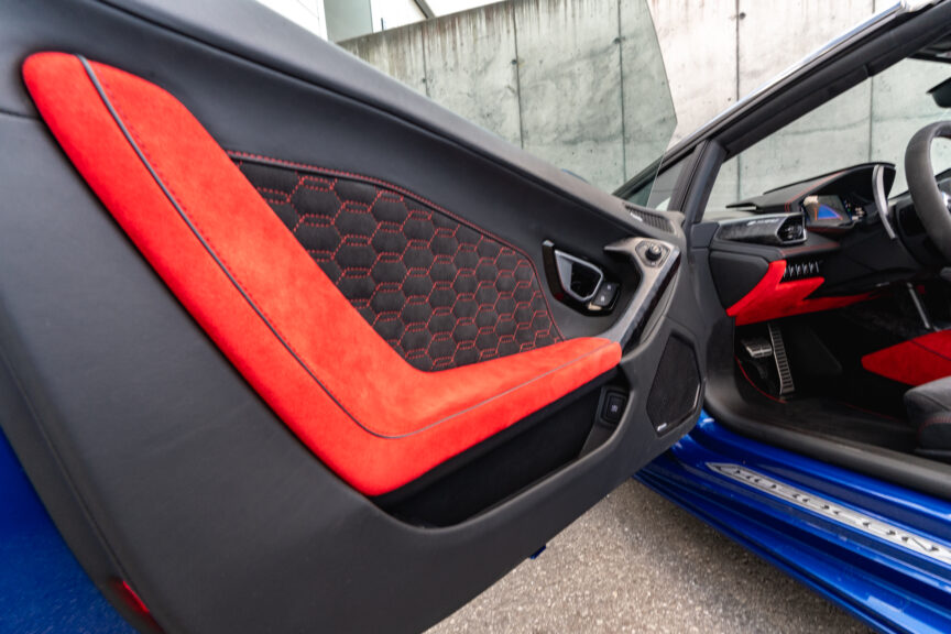 Lamborghini Huracan - Image 19