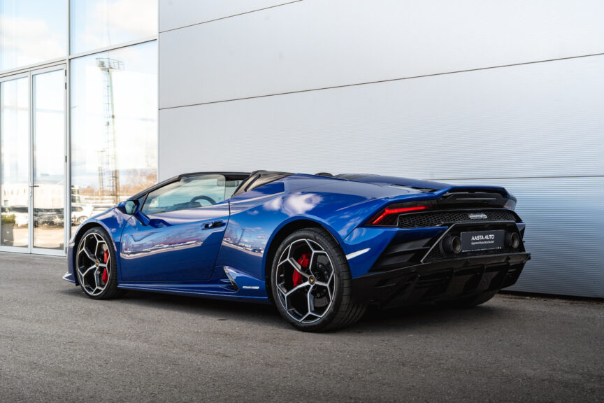 Lamborghini Huracan - Image 22