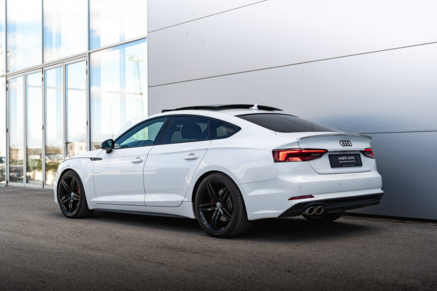 Audi A5 - Image 18