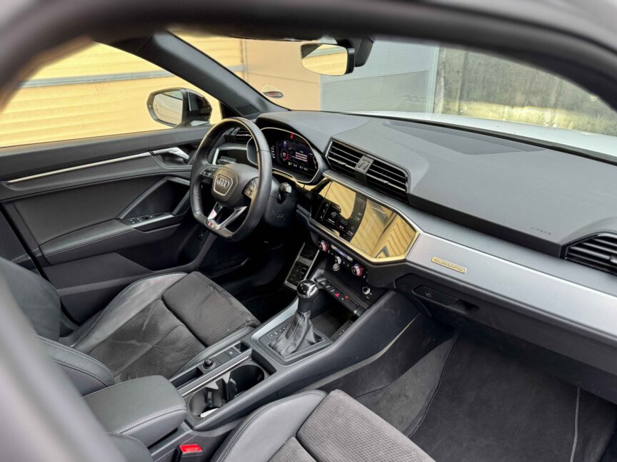 Audi Q3 - Image 3