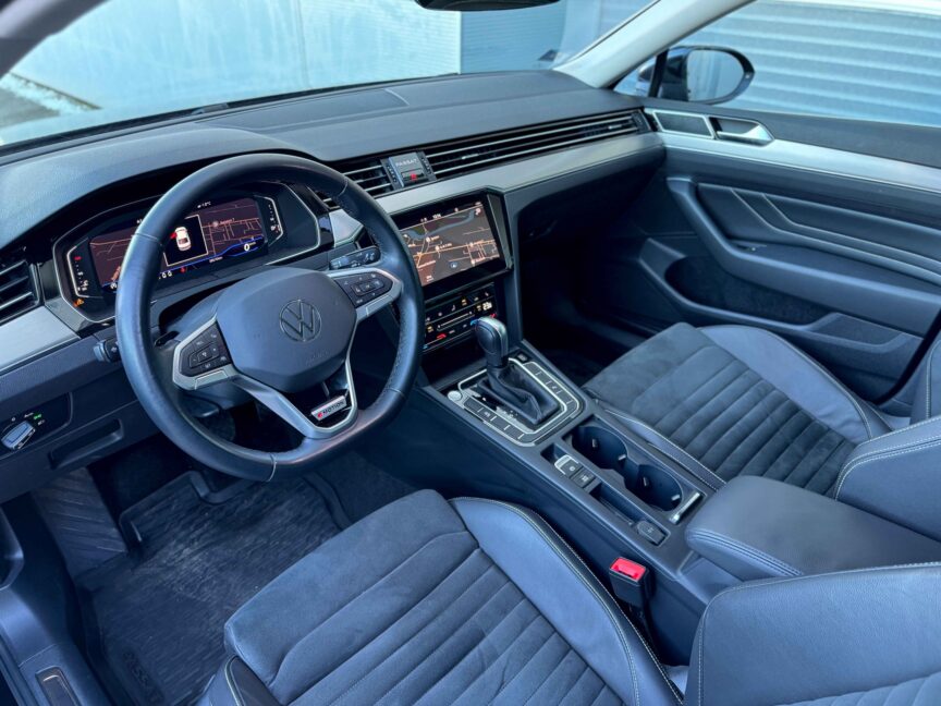 Volkswagen Passat - Image 4