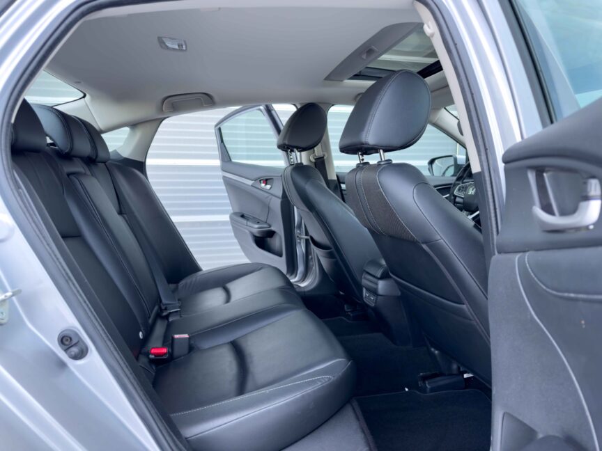 Honda Civic - Image 16