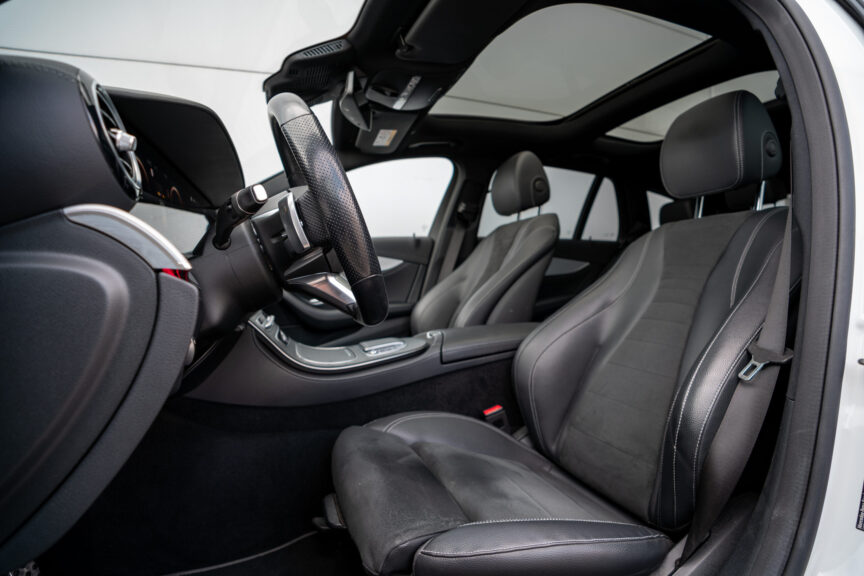 Mercedes-Benz E 300 - Image 13