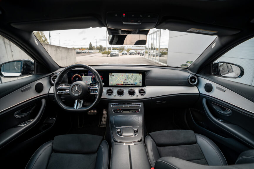 Mercedes-Benz E 300 - Image 9