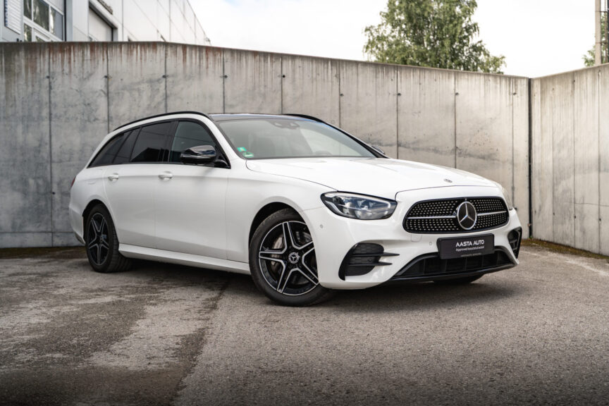 Mercedes-Benz E 300 - Image 18