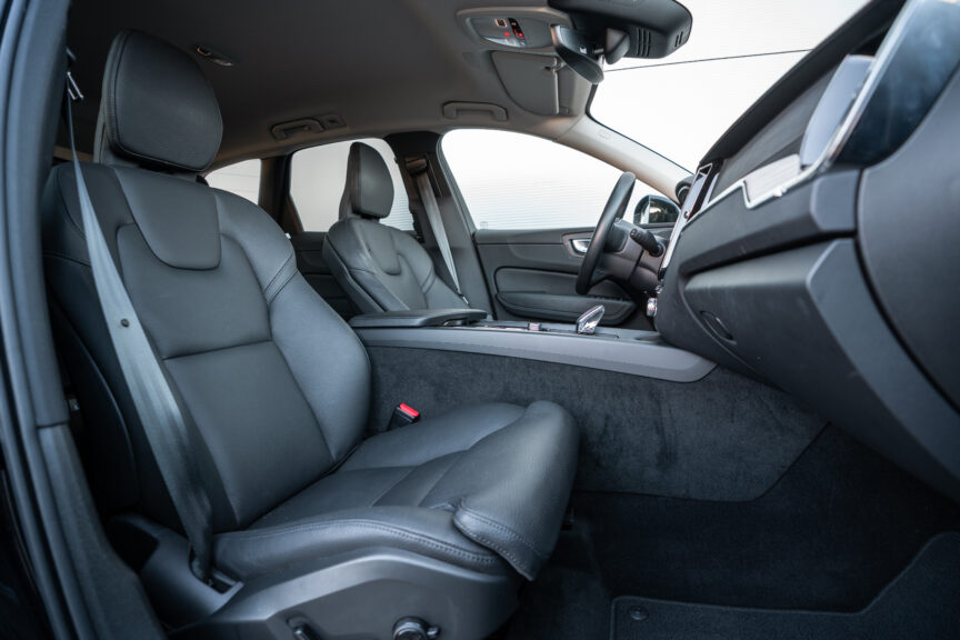 Volvo XC60 - Image 13