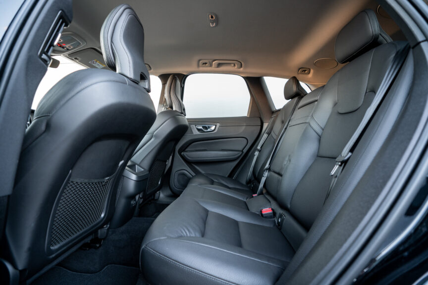 Volvo XC60 - Image 16