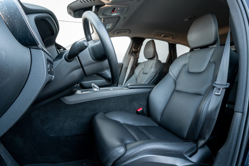 Volvo XC60 - Image 12