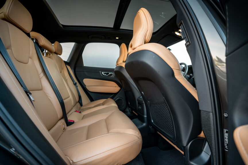 Volvo XC60 - Image 19