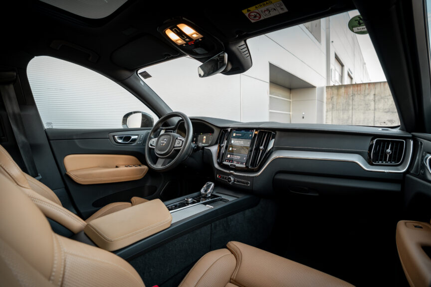 Volvo XC60 - Image 4