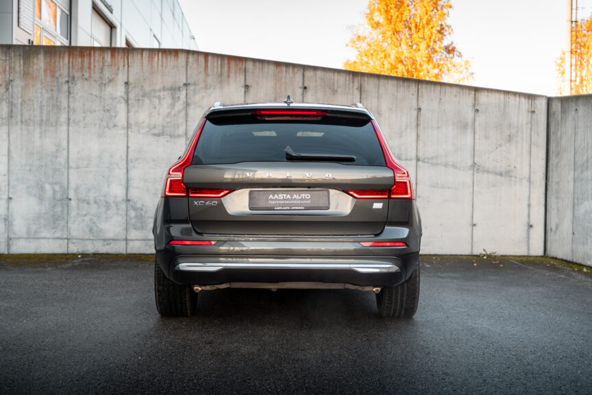 Volvo XC60 - Image 16