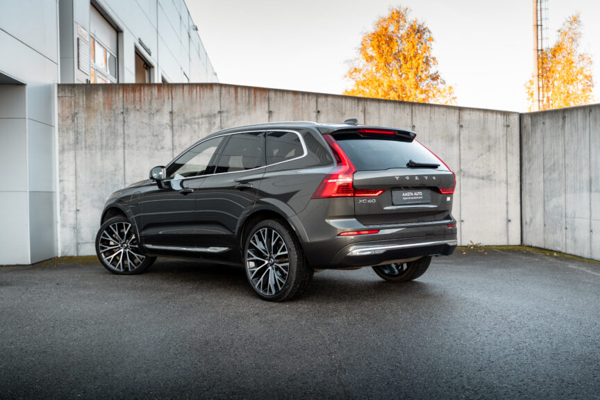 Volvo XC60 - Image 7