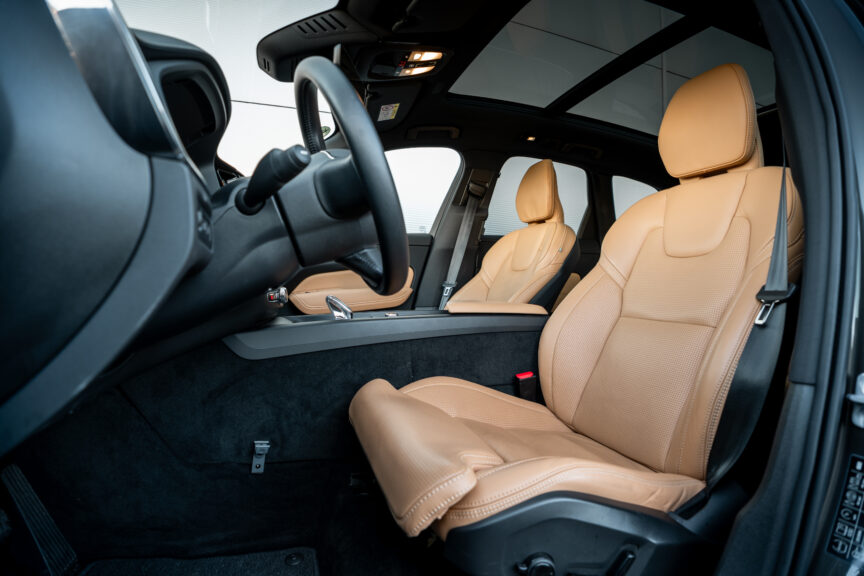 Volvo XC60 - Image 13