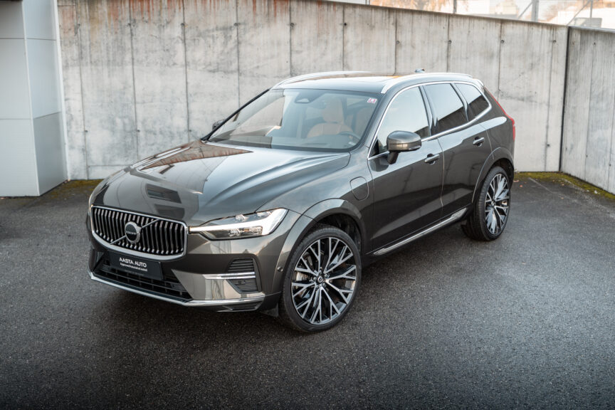 Volvo XC60 - Image 8